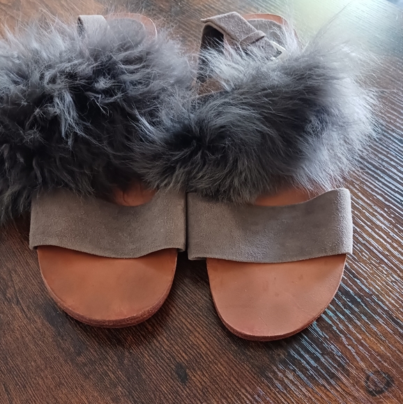 Women's Huma Blanco Clemence 2.0 Alpaca and Calfskin Suede Sandals - Picture 2 of 9